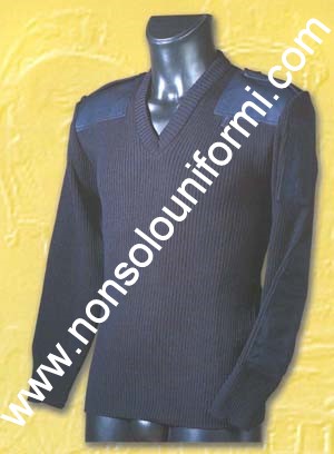 Maglione in lana tipo CC con toppe e spalline portagradi