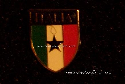Spillino in metallo scudetto italia militare Spillino in metallo scudetto italia militare